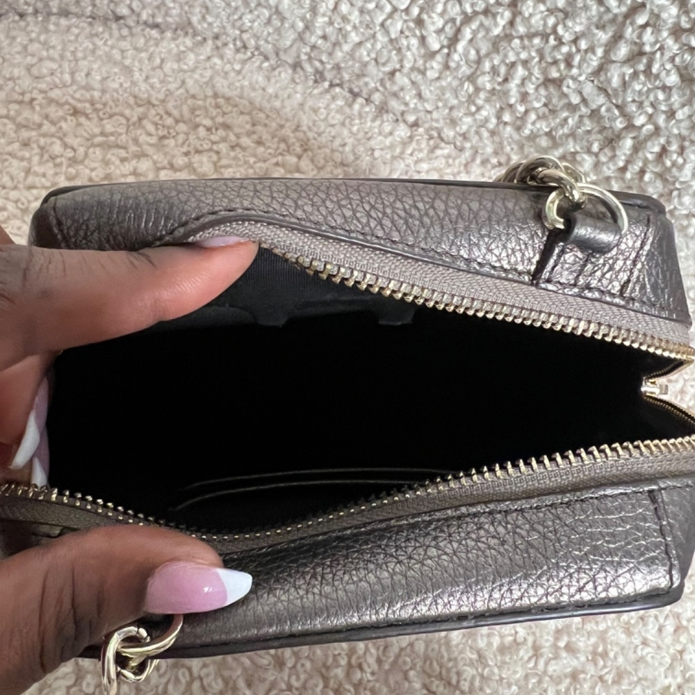 Bee and Kin Handbag - Picture 5 of 5